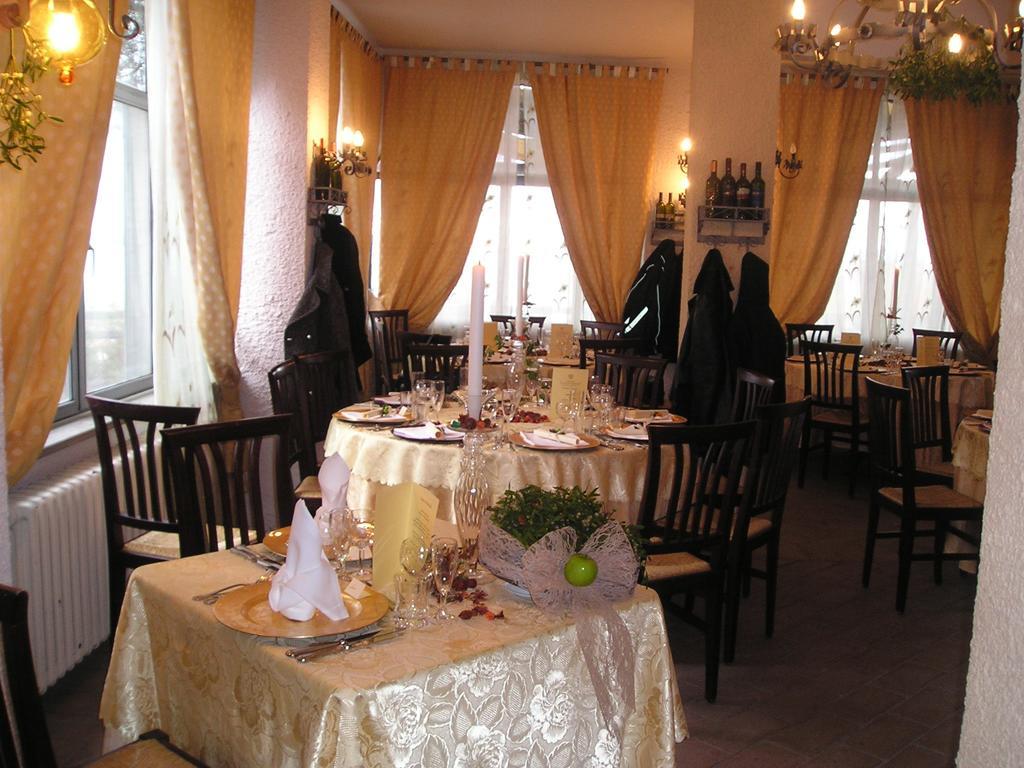Hotel Cavalieri Passignano sul Trasimeno Esterno foto