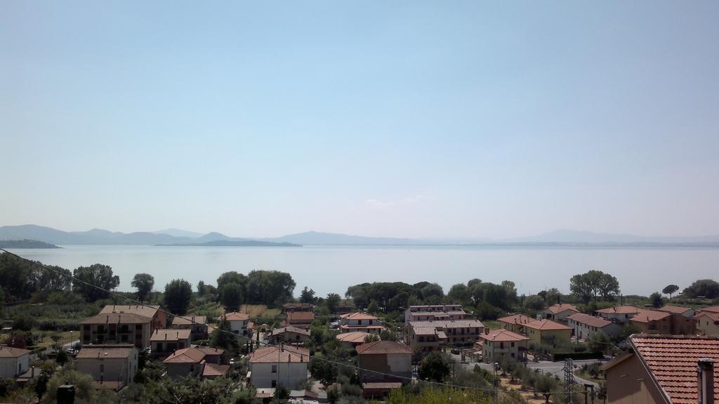 Hotel Cavalieri Passignano sul Trasimeno Esterno foto