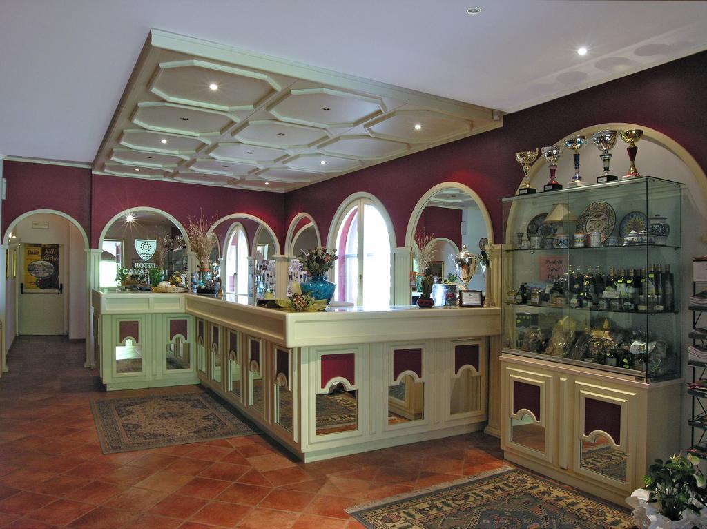 Hotel Cavalieri Passignano sul Trasimeno Esterno foto